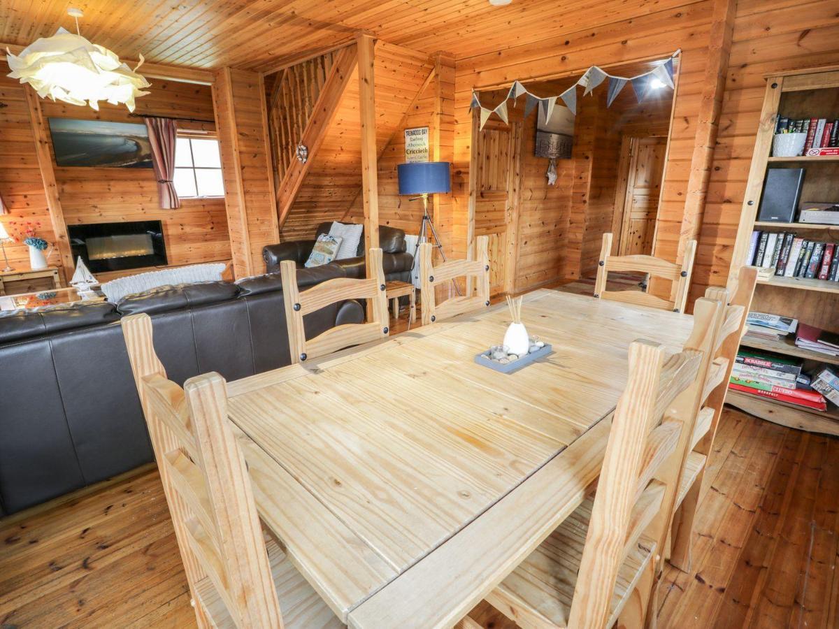 Sun View Lodge 란베드르 외부 사진