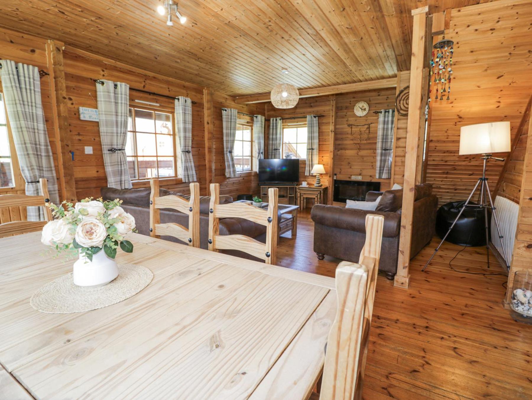 Sun View Lodge 란베드르 외부 사진